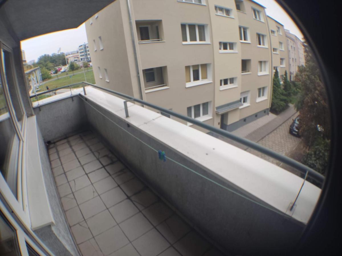 3030 Jana Spychalskiego 32 - Tanie Pokoje W Apartamencie - Samodzielne Zameldowanie - Self Check In Poznaň Exteriér fotografie