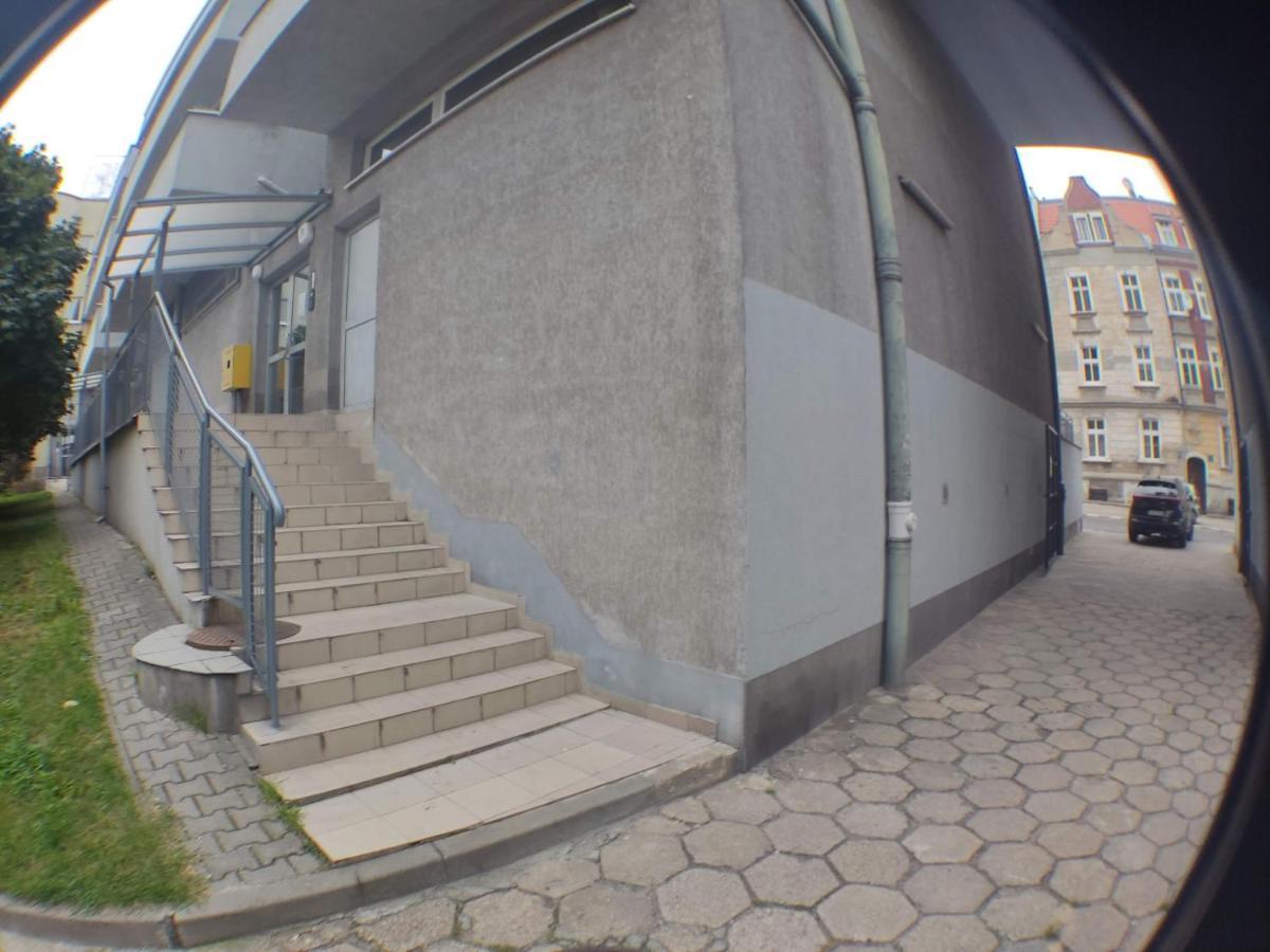 3030 Jana Spychalskiego 32 - Tanie Pokoje W Apartamencie - Samodzielne Zameldowanie - Self Check In Poznaň Exteriér fotografie