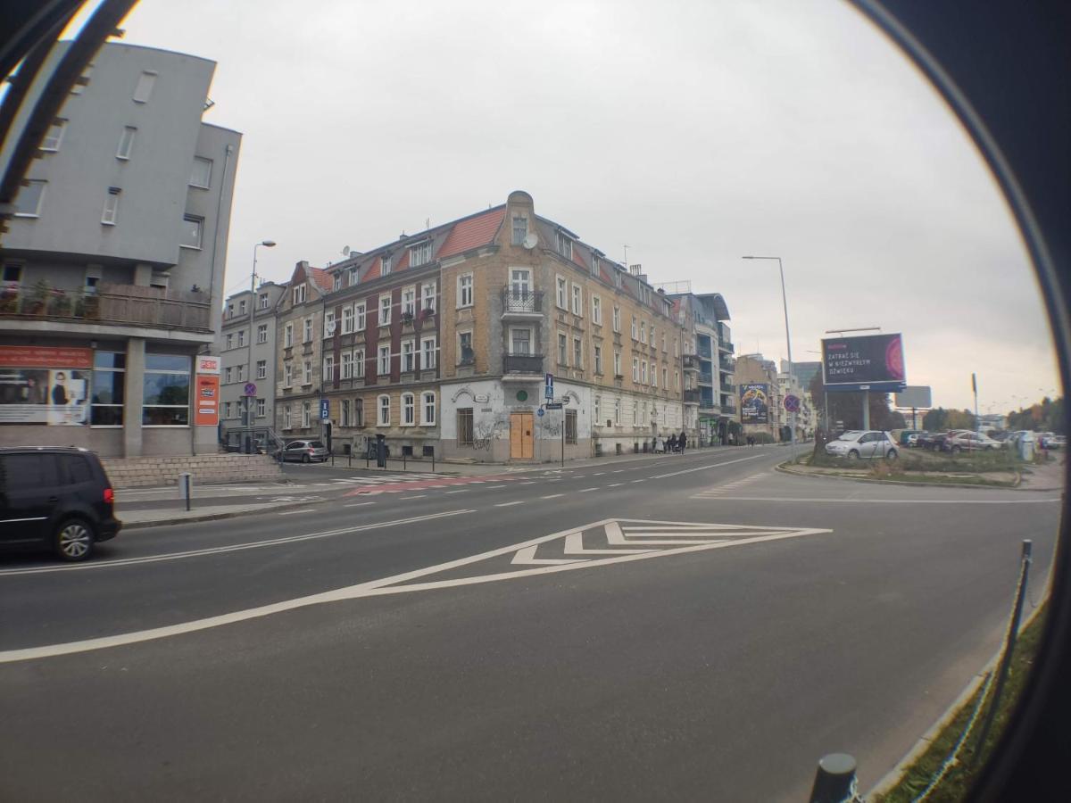 3030 Jana Spychalskiego 32 - Tanie Pokoje W Apartamencie - Samodzielne Zameldowanie - Self Check In Poznaň Exteriér fotografie