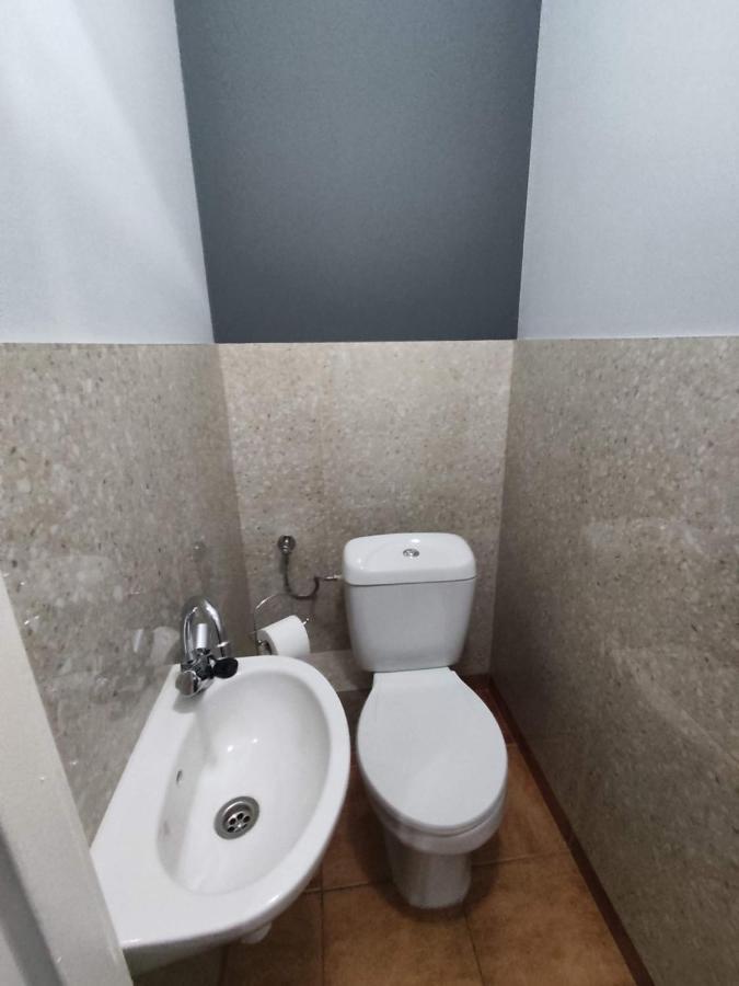 3030 Jana Spychalskiego 32 - Tanie Pokoje W Apartamencie - Samodzielne Zameldowanie - Self Check In Poznaň Exteriér fotografie