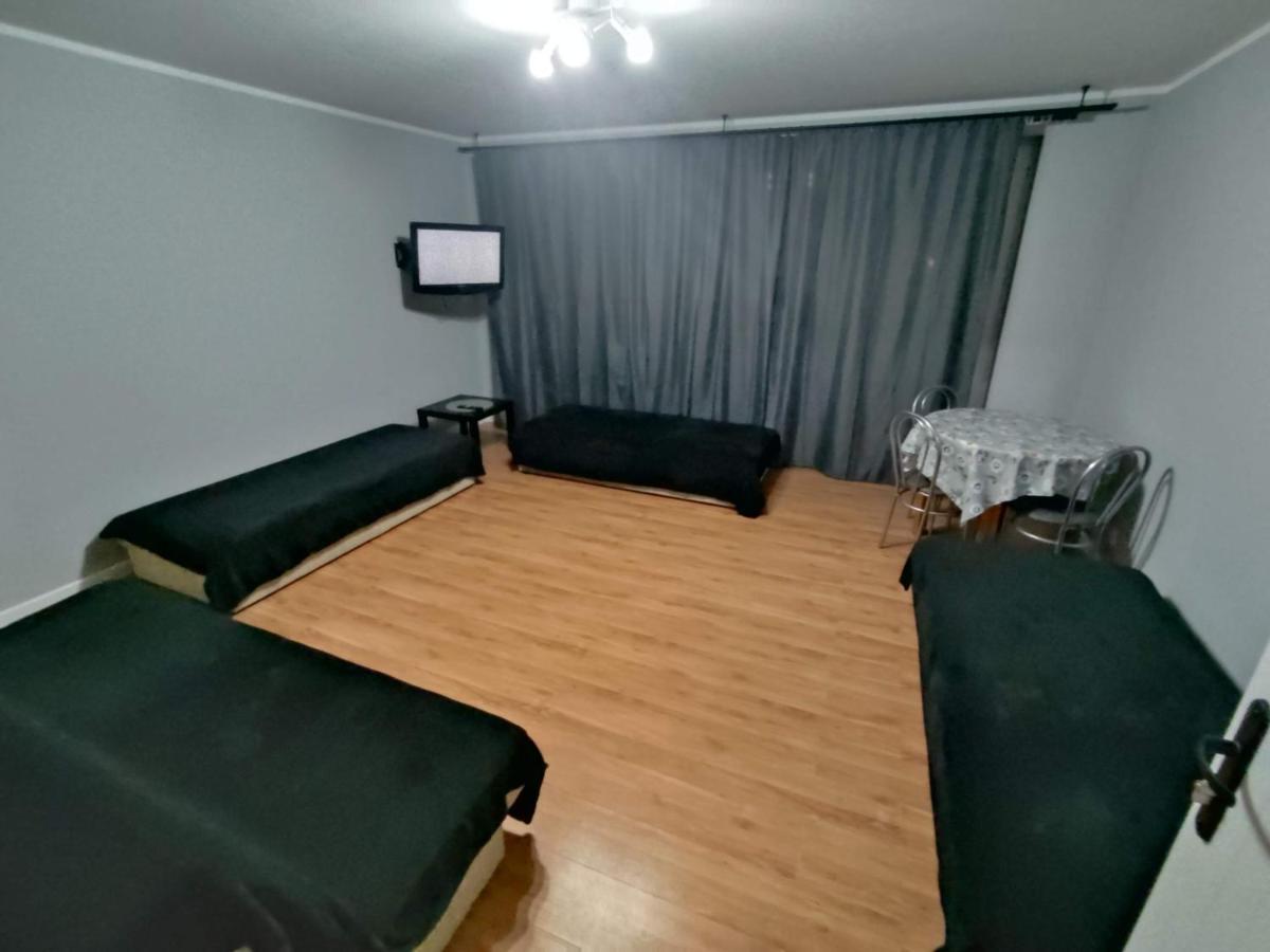 3030 Jana Spychalskiego 32 - Tanie Pokoje W Apartamencie - Samodzielne Zameldowanie - Self Check In Poznaň Exteriér fotografie