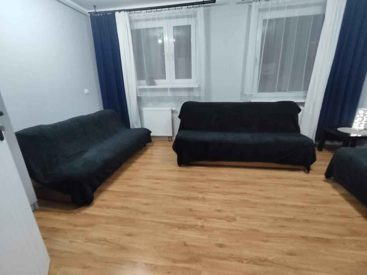 3030 Jana Spychalskiego 32 - Tanie Pokoje W Apartamencie - Samodzielne Zameldowanie - Self Check In Poznaň Exteriér fotografie