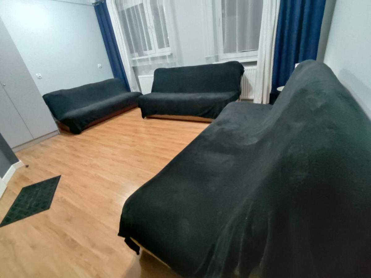 3030 Jana Spychalskiego 32 - Tanie Pokoje W Apartamencie - Samodzielne Zameldowanie - Self Check In Poznaň Exteriér fotografie