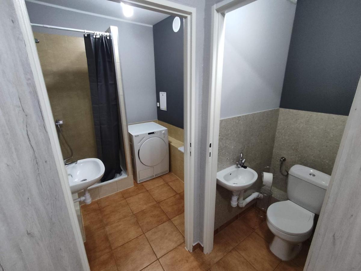 3030 Jana Spychalskiego 32 - Tanie Pokoje W Apartamencie - Samodzielne Zameldowanie - Self Check In Poznaň Exteriér fotografie