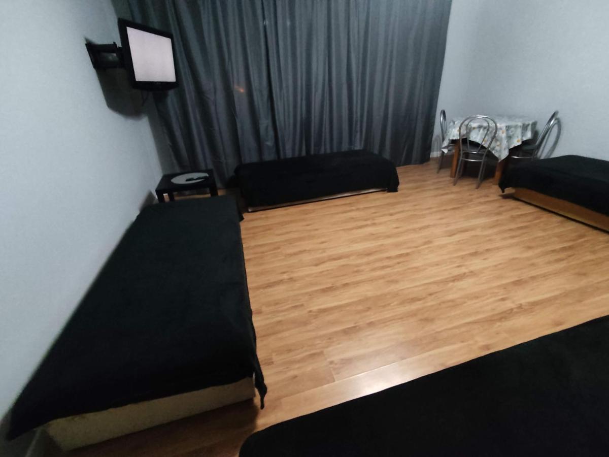 3030 Jana Spychalskiego 32 - Tanie Pokoje W Apartamencie - Samodzielne Zameldowanie - Self Check In Poznaň Exteriér fotografie