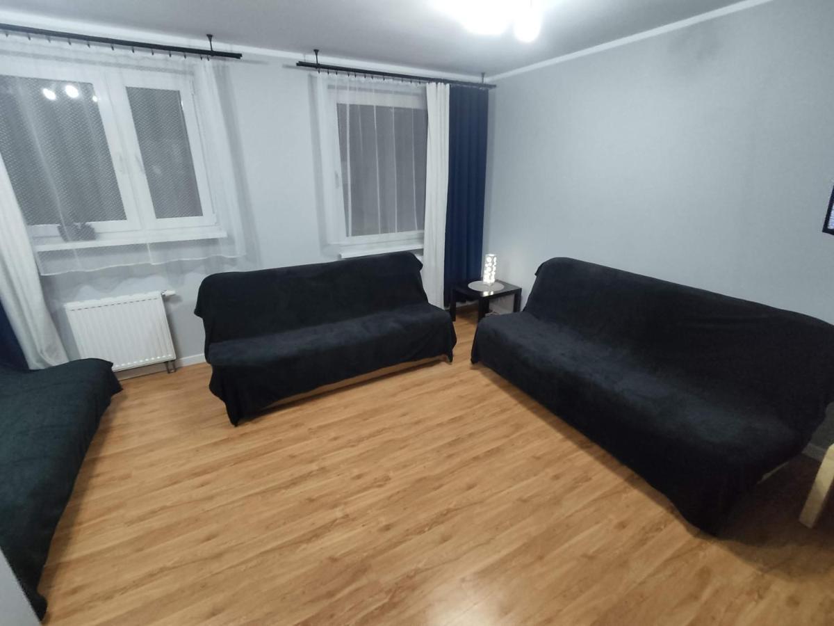 3030 Jana Spychalskiego 32 - Tanie Pokoje W Apartamencie - Samodzielne Zameldowanie - Self Check In Poznaň Exteriér fotografie