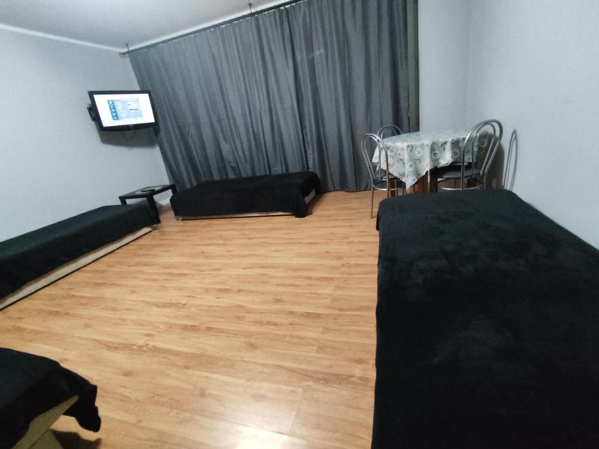 3030 Jana Spychalskiego 32 - Tanie Pokoje W Apartamencie - Samodzielne Zameldowanie - Self Check In Poznaň Exteriér fotografie