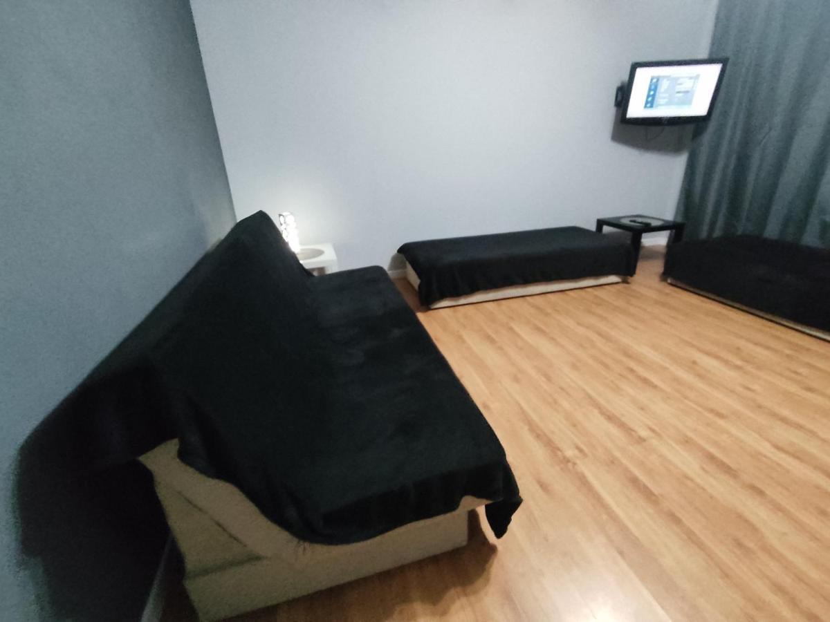 3030 Jana Spychalskiego 32 - Tanie Pokoje W Apartamencie - Samodzielne Zameldowanie - Self Check In Poznaň Exteriér fotografie